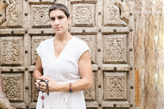 Mastering Foreclosures and Short Sales: Opportunities and Risks